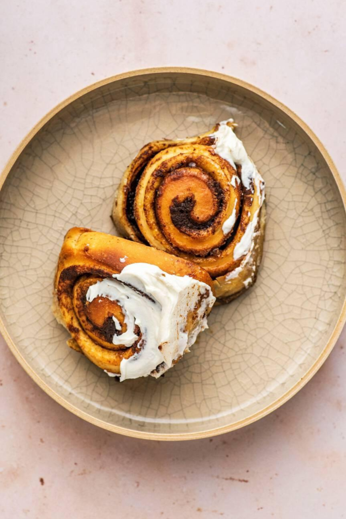 sourdough cinnamon rolls