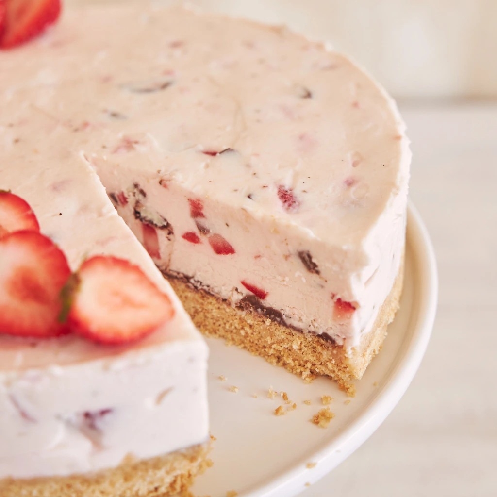 snickers strawberry cheesecake